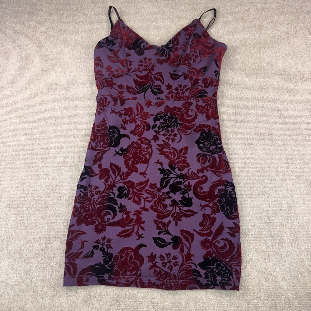Lulus Purple Cocktail Floral Burnout Velvet Mini Dress Medium Bodycon V-Neck